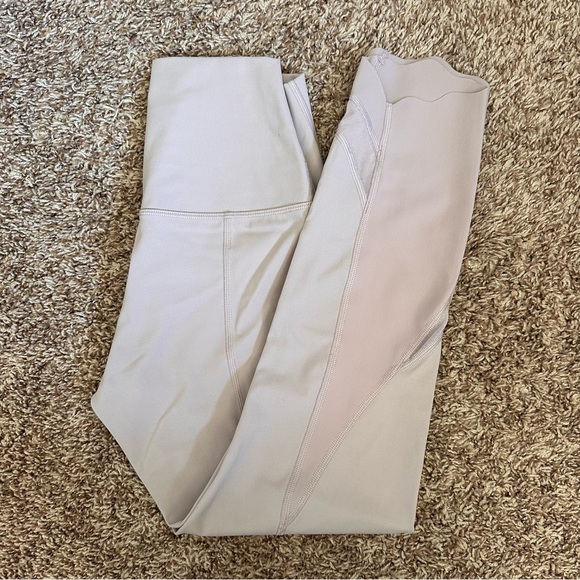 Special Edition Lululemon Align High-Rise Pant 25" *Scallop - Picture 4 of 7